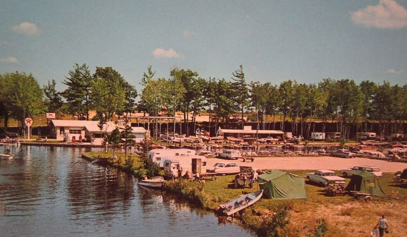 Tamarac Village (Tamarac Harbor and Trailer Park) - Vintage Postcard